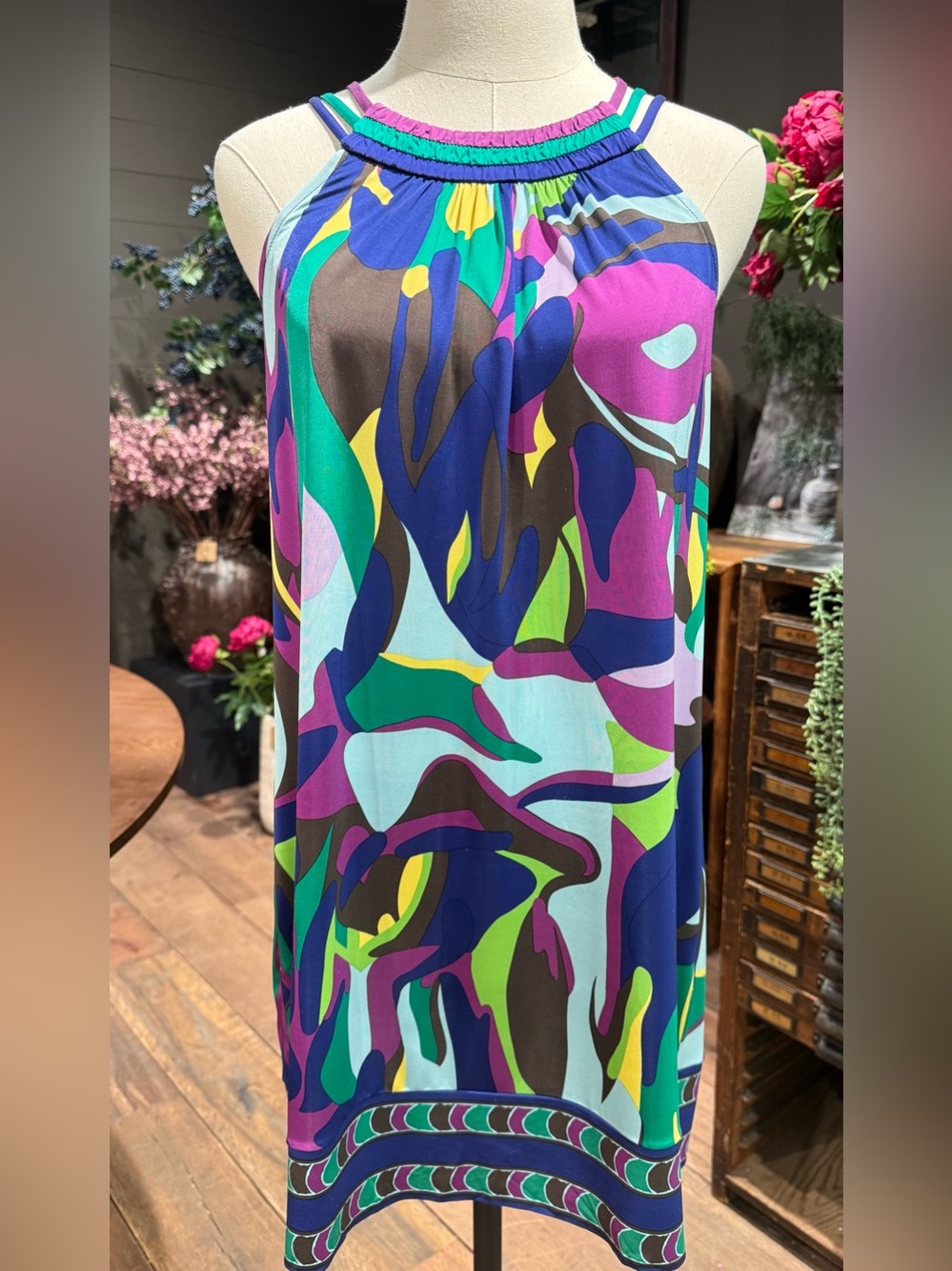 BCBG colorful dress size small petite